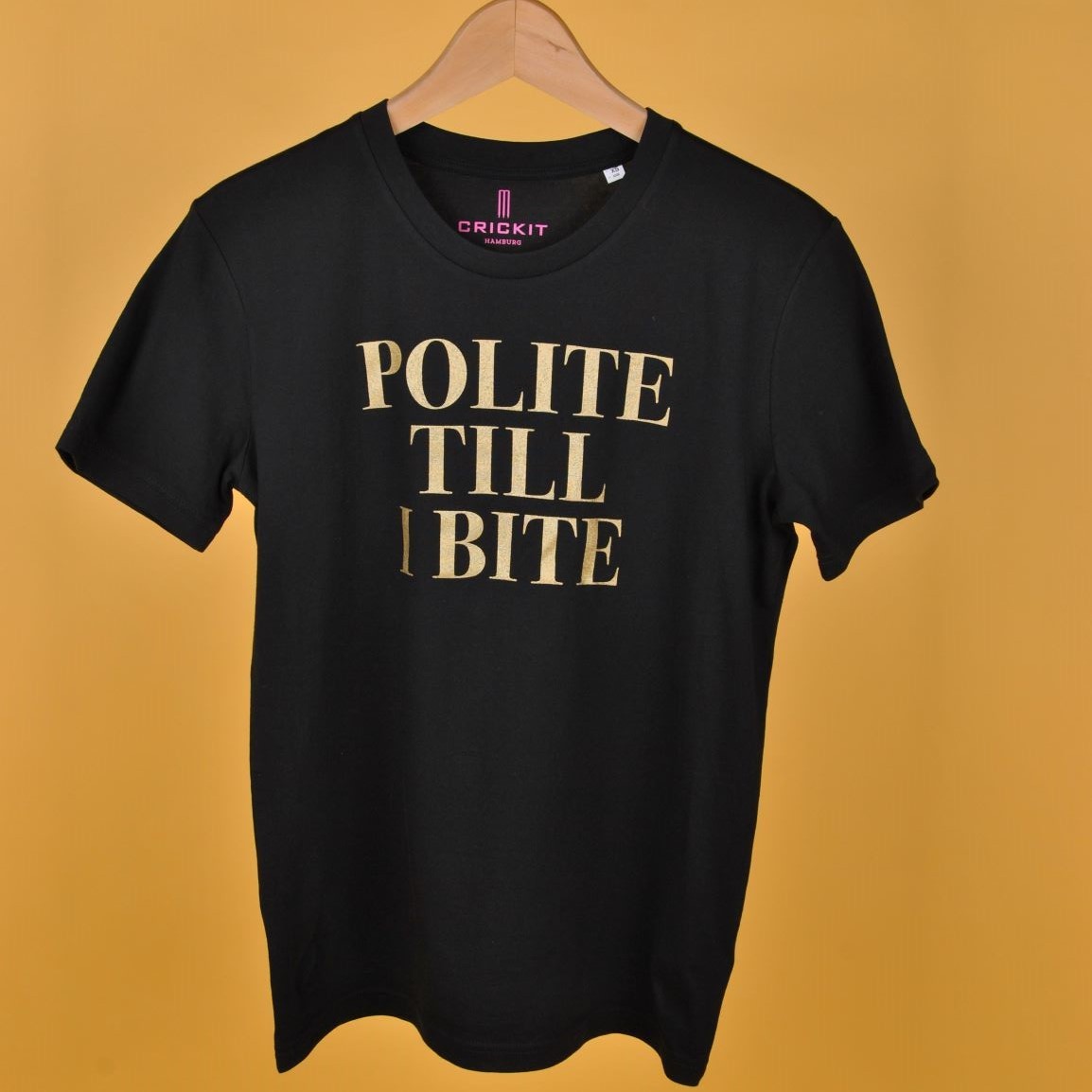 JODIE T-Shirt Schwarz Polite Till I Bite Gold